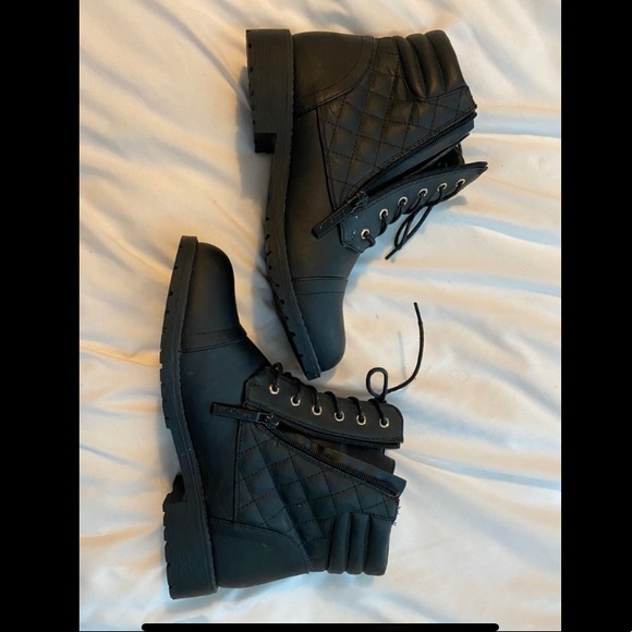 ankle high combat boots